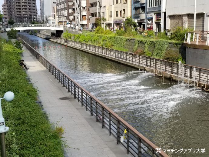 おしなり公園の川