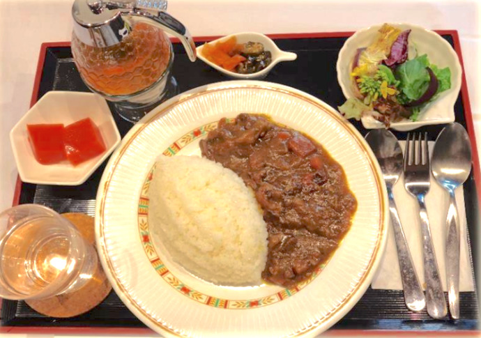 千葉県館山市にあるcafé123のはちみつカレー