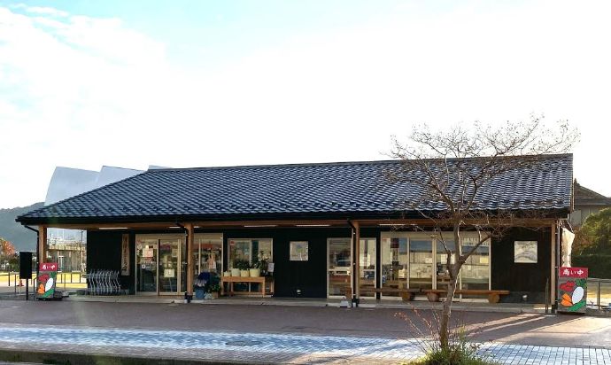 道の駅「海の京都 宮津」のまごころ市外観