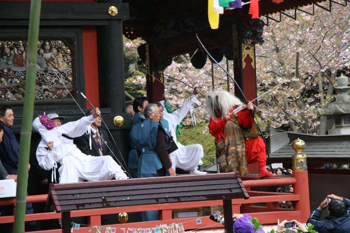 桜川市で行われているマダラ鬼神祭