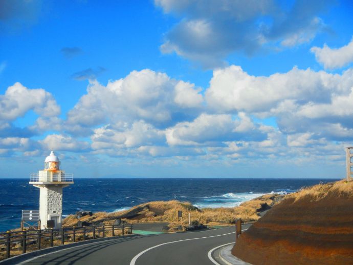 東京都三宅島にある伊豆岬灯台