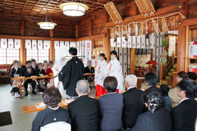 賀茂神社天満宮の神前結婚式の申し込みについて教えてください