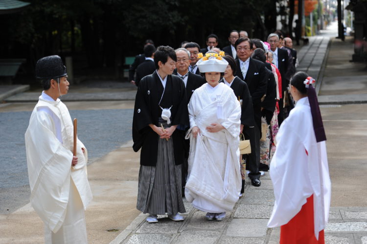 阿比太神社の神前結婚式では実際にどのようなことを行うのでしょうか？