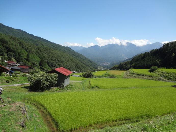 上松町の高倉区から望む木曽駒ヶ岳