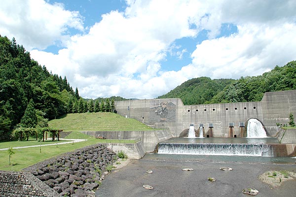 岩手県岩手郡雫石町にある「道の駅 雫石あねっこ」の撮影ポイントからの眺め