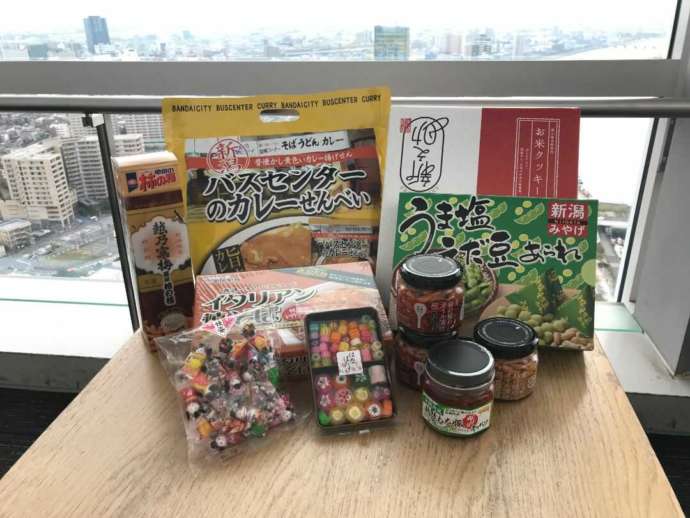 「Befcoばかうけ展望室」で販売されるお土産品の数々その1