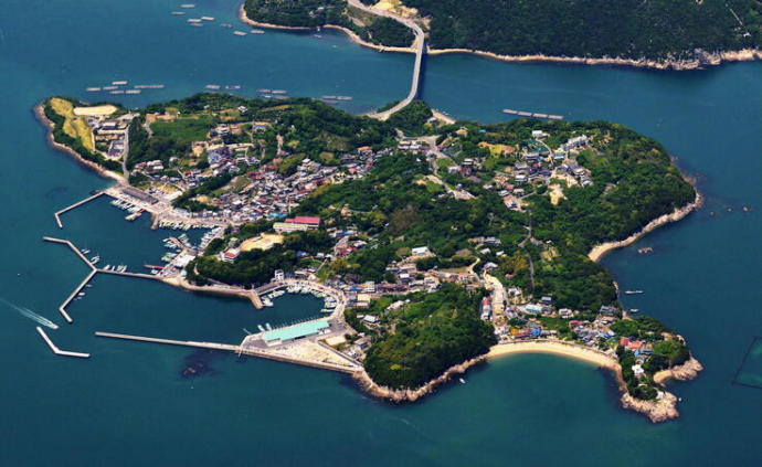 頭島の全景