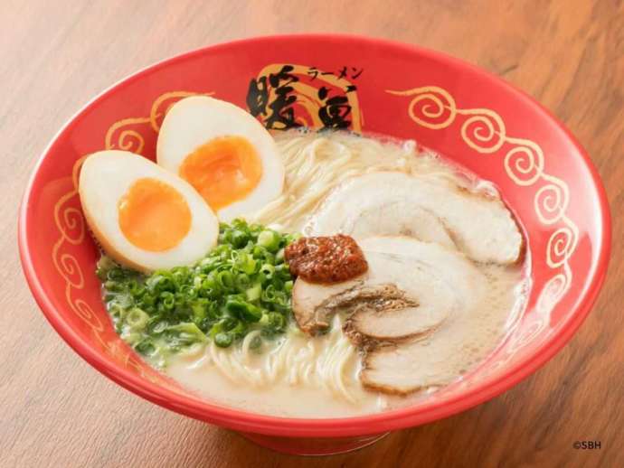 FOODHALL内にある「ラーメン暖暮×らーめん酒場暖暮」の一杯のラーメン