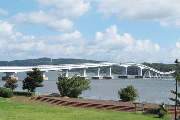 和倉温泉側から見た能登島大橋