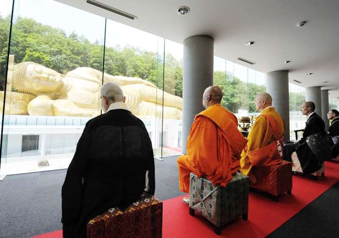 「舎利山 佛願寺」における涅槃堂の落慶法要