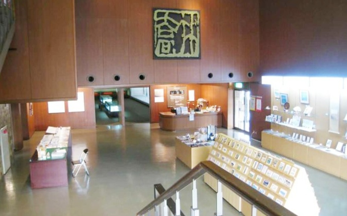 笠岡市立竹喬美術館のミュージアムショップ