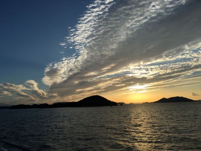 小豆島のフェリーからの夕日