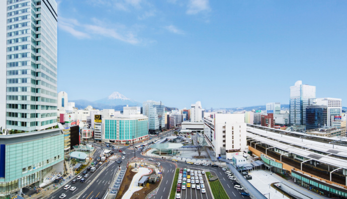 新幹線が停車する静岡駅の周辺