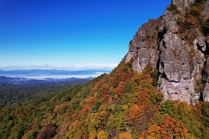 伊達市にある日本百景にも選ばれた「霊山（りょうぜん）の紅葉