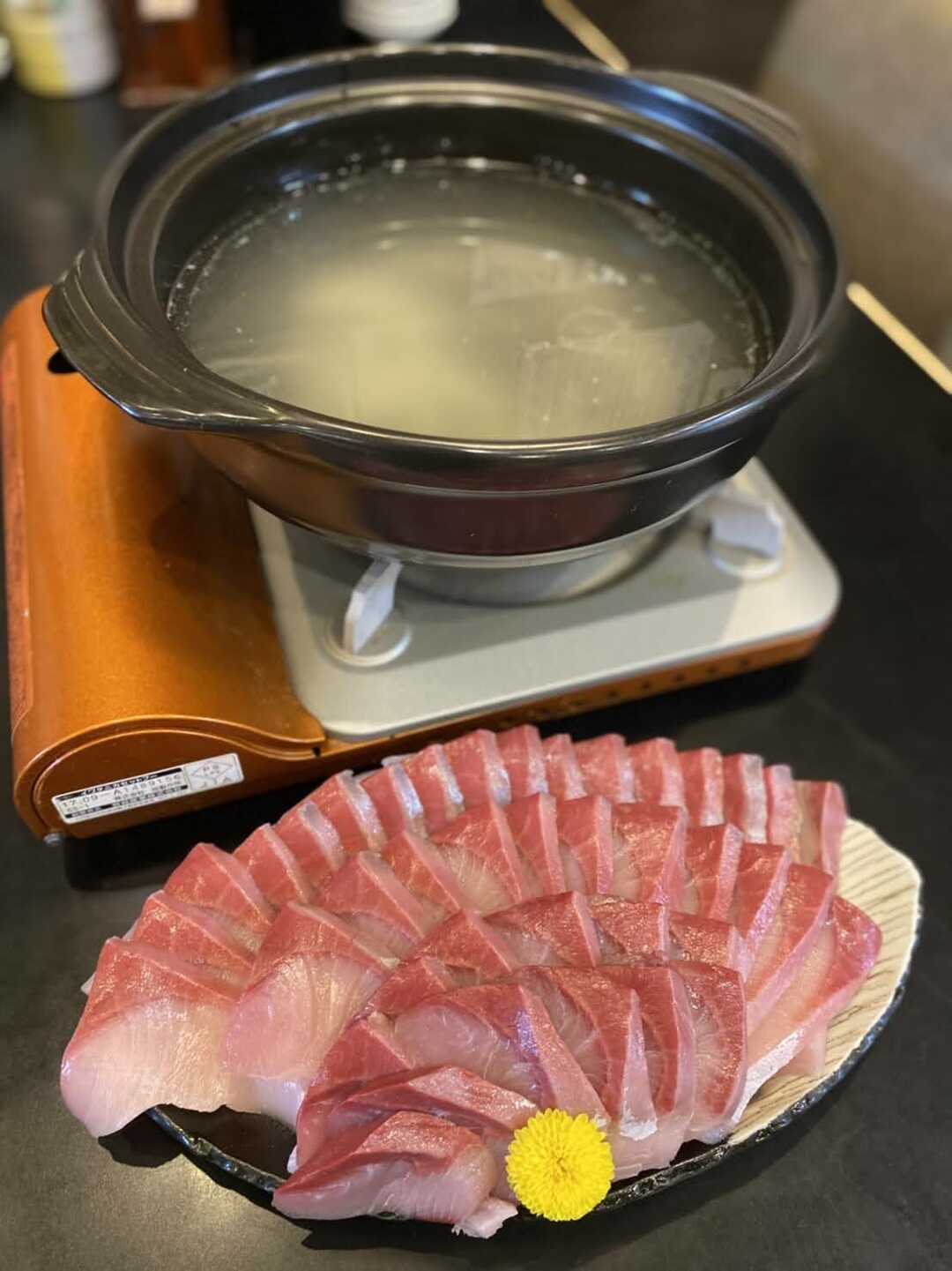 丼兵衛で注文できる寒ブリしゃぶしゃぶ