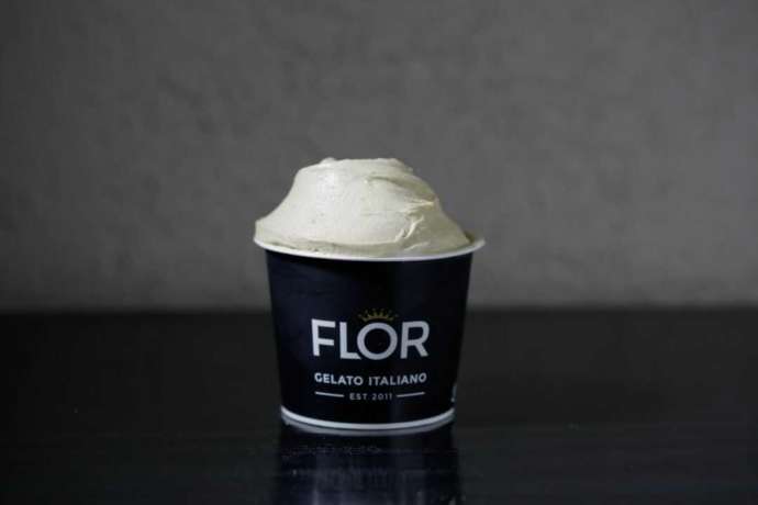 「FLOR GELATO ITALIANO OSAKA」のピスタチオフレーバーのジェラート