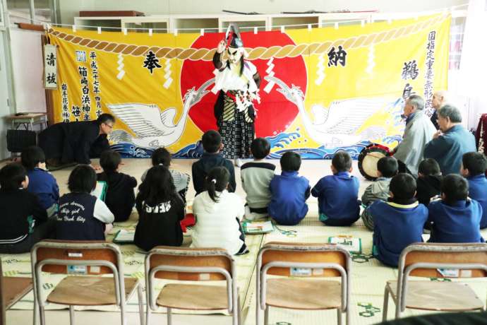 「子ども神楽宿」の様子