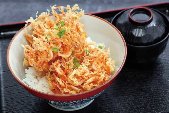 道の駅「富士川楽座」でイートインできる桜えびかき揚げ丼