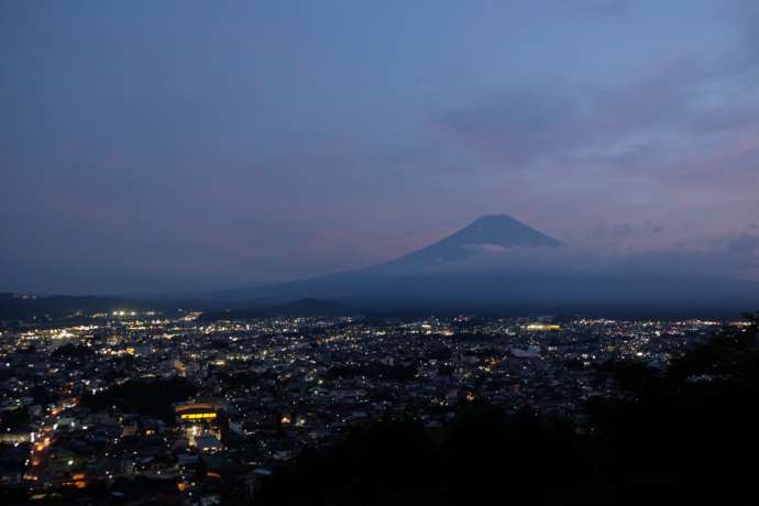 忠霊塔から眺めた夜景