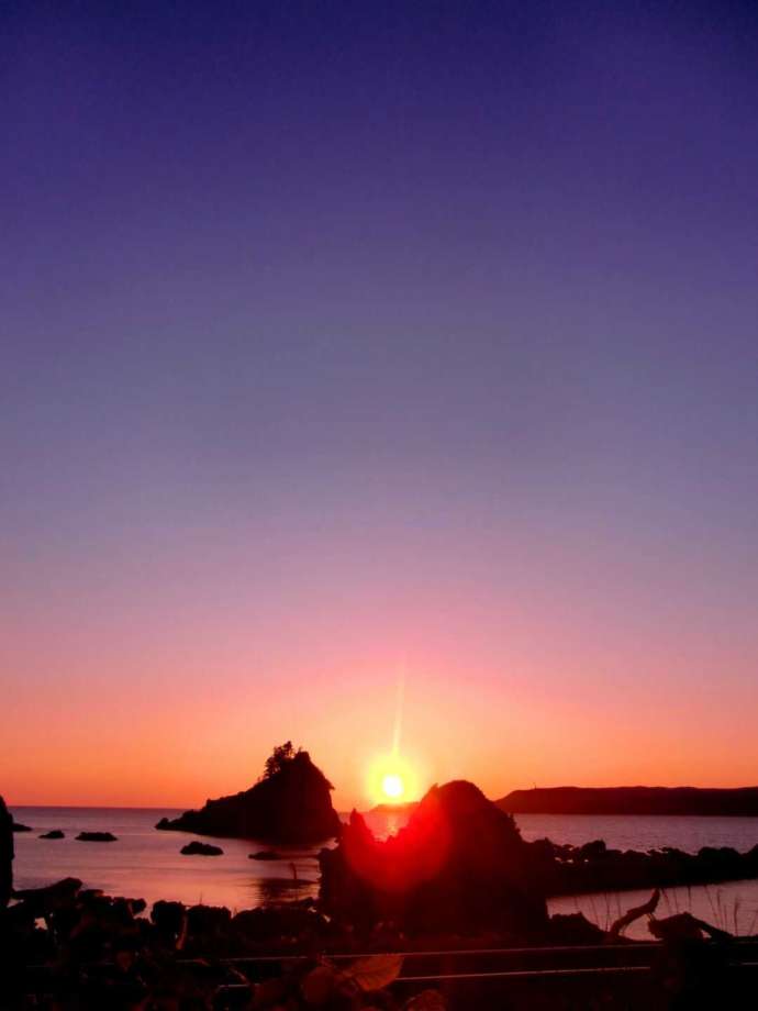 深浦町の海岸から見る夕陽