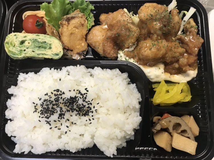 旬やみなくちのテイクアウト・デリバリー弁当：チキン南蛮弁当（¥1,190）