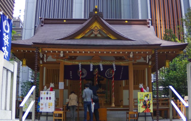 日本橋にある縁結びの福徳神社