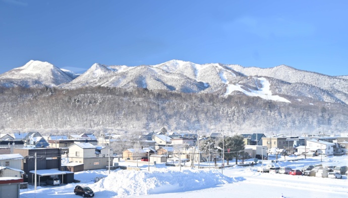 富良野市複合庁舎の3階から見えるまちの風景写真