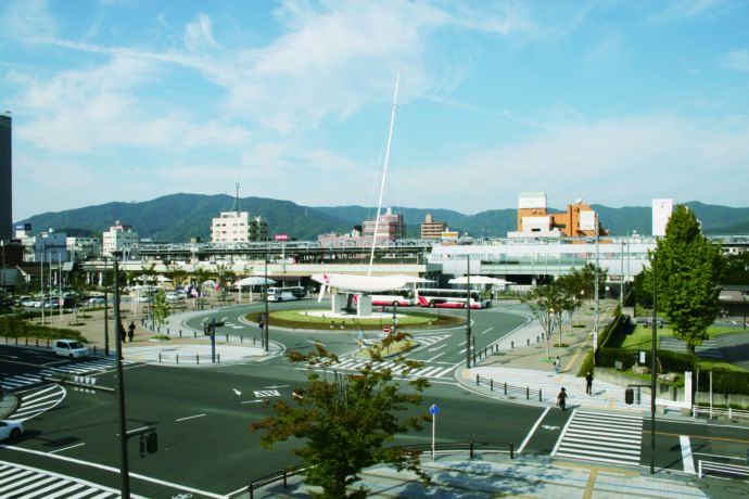 蒲郡市の蒲郡駅