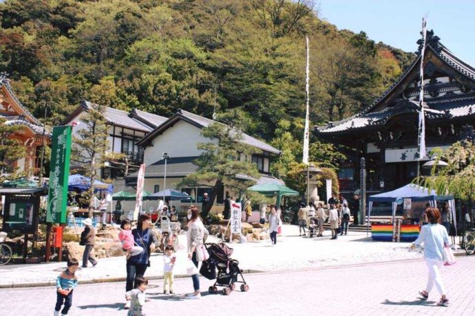 岐阜善光寺で行われる手作り市「善光寺大門まるけ」