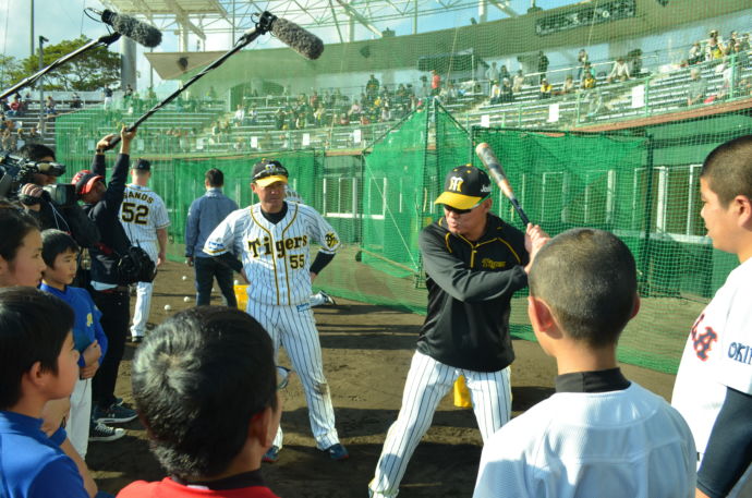 阪神タイガース野球教室の様子