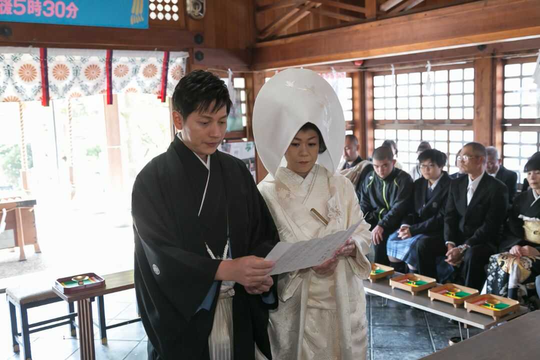 愛媛県八幡浜市にある總鎮守八幡神社での誓詞奏上の様子