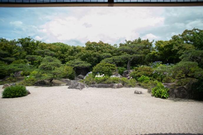 筥崎宮迎賓館ラセゾンの庭園