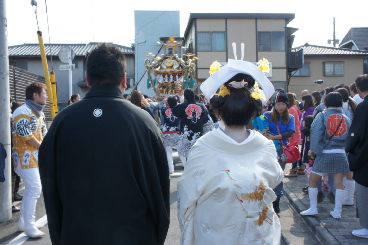 羽田神社の神前