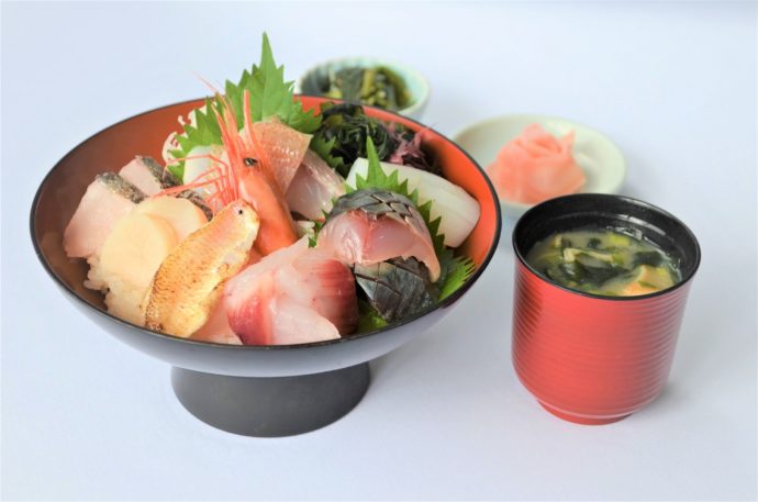 海幸庵で食べられる近海丼