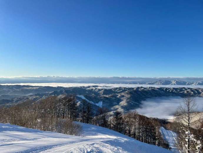 ひだ流葉スキー場にあるパノラマコースから見える景色