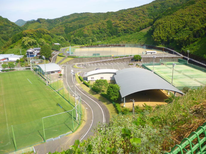 日高村総合運動公園の全貌