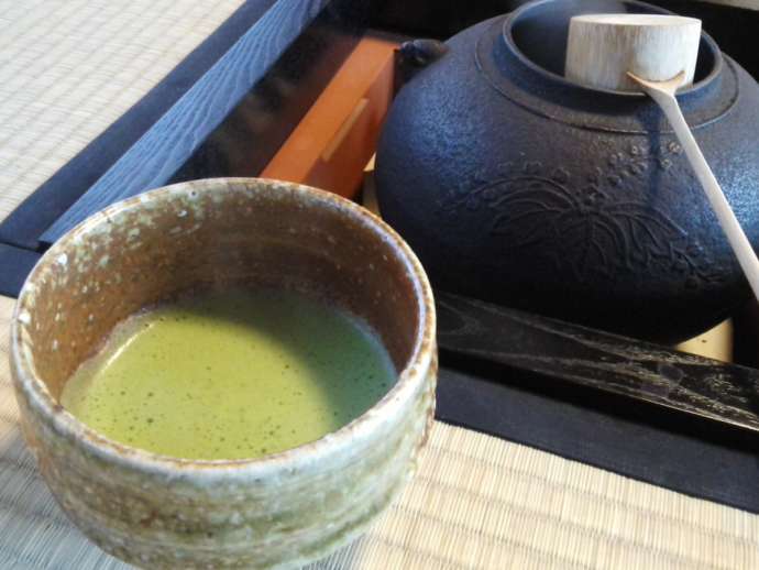 「茶ろん 坪六」のお抹茶