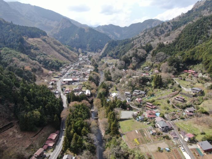 檜原村の住宅エリア