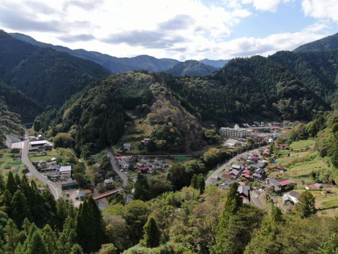 檜原村の中心エリアの俯瞰写真