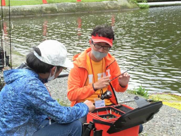 平谷湖フィッシングスポットの釣り教室の様子