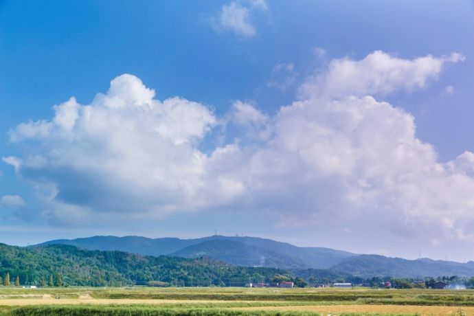 能登で一番高い山として知られる宝達山の全景