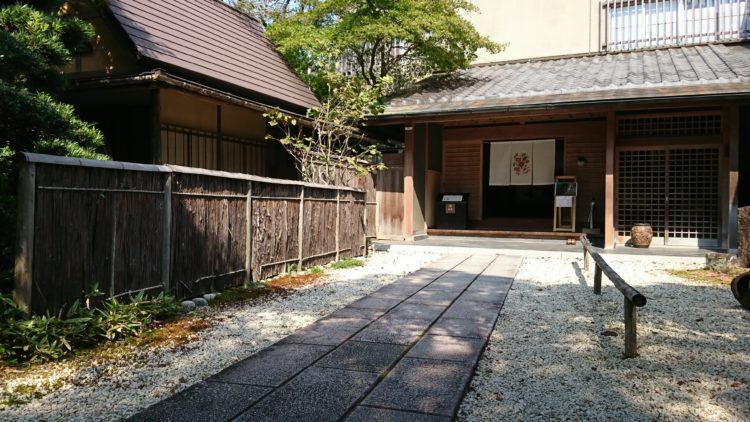 訪れた際の法福寺や近隣の見どころはどこですか