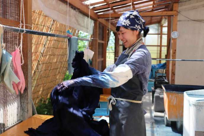 「京都ほづ藍工房株式会社」の講師・高桑さん