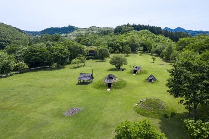 縄文中期後半の大規模な村の跡である世界遺産「御所野遺跡」