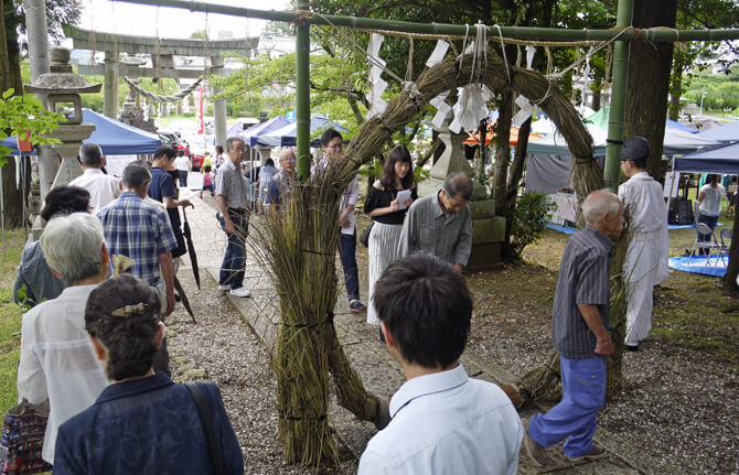 生身天満宮の茅の輪くぐり