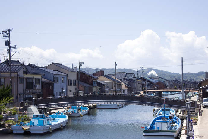 富山県射水市の新湊・内川地区