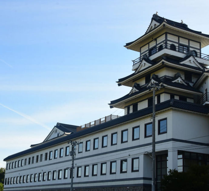 田舎館村役場外観