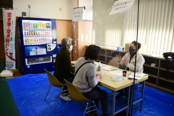 田舎館村のイベント会場での空き家空き地バンク特設相談窓口