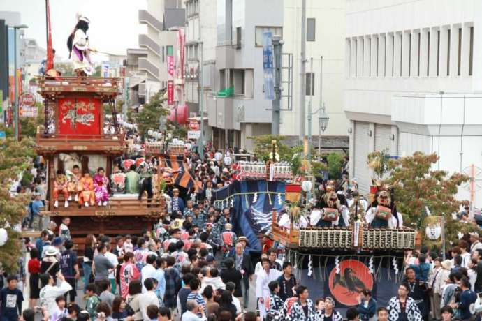 石岡のおまつりの風景（昼間）