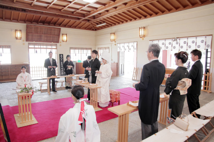 愛媛県西条市の石鎚神社の神前結婚式